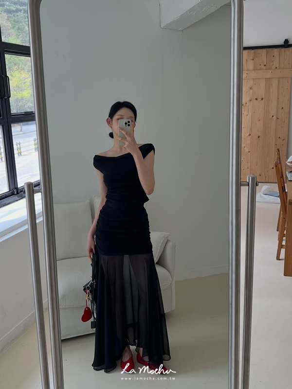 抓皺寬領氣質上衣